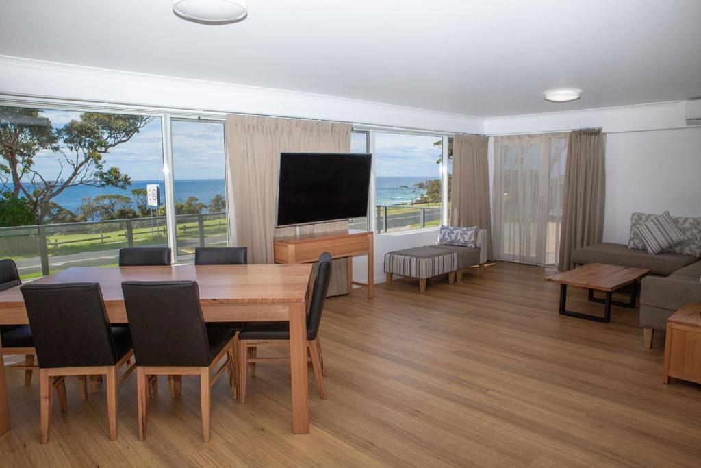 Amooran Oceanside Apartments And Motel Narooma Ngoại thất bức ảnh