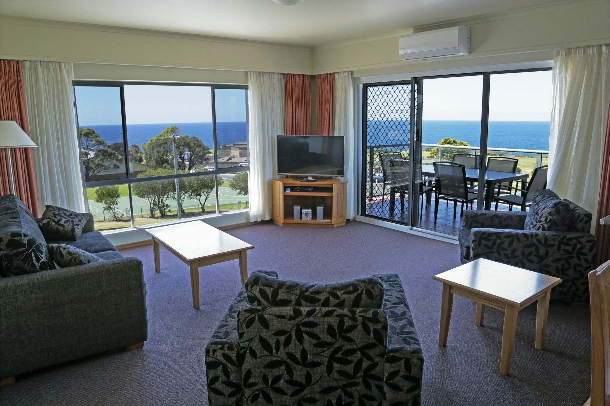 Amooran Oceanside Apartments And Motel Narooma Ngoại thất bức ảnh