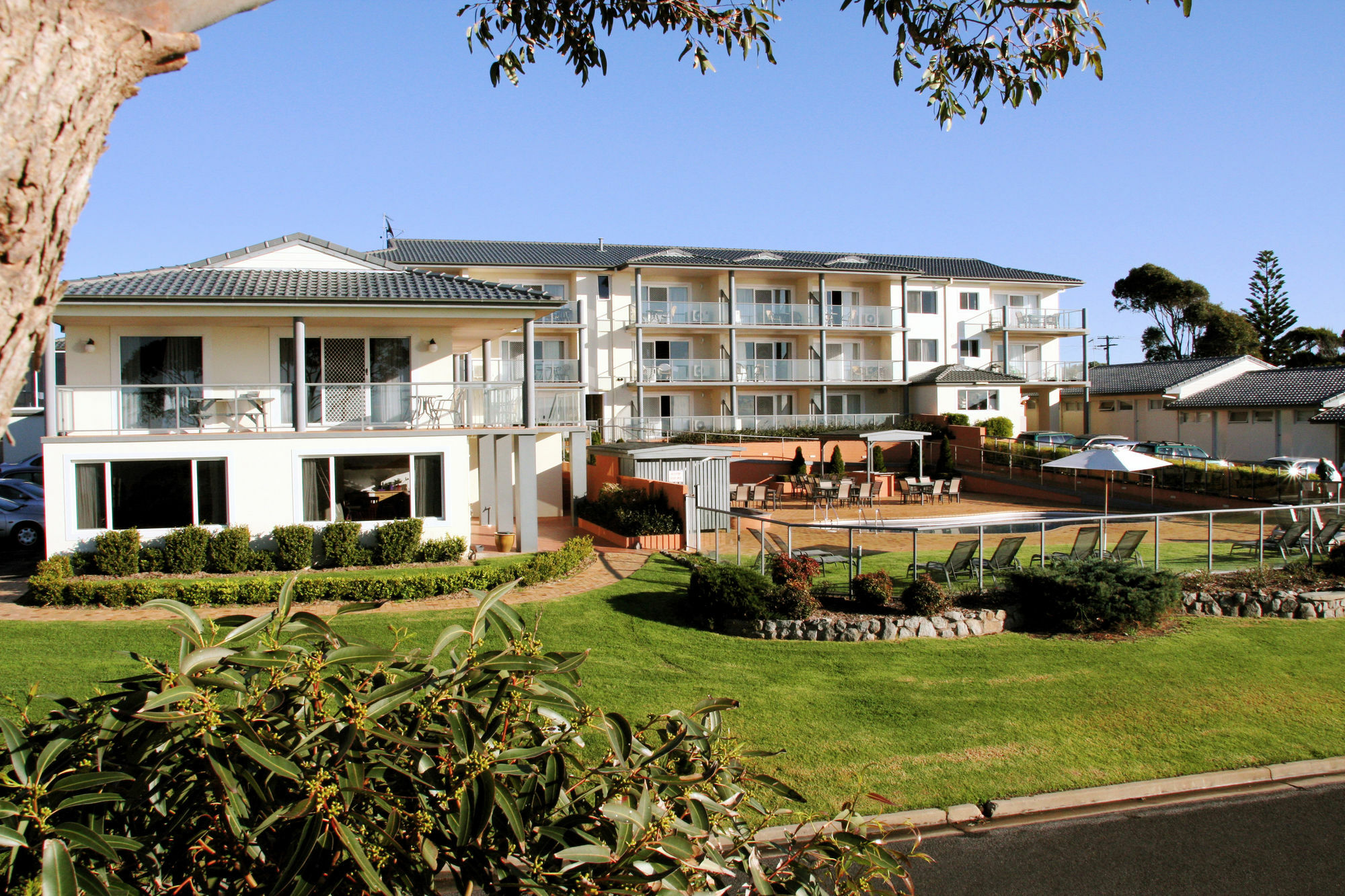 Amooran Oceanside Apartments And Motel Narooma Ngoại thất bức ảnh